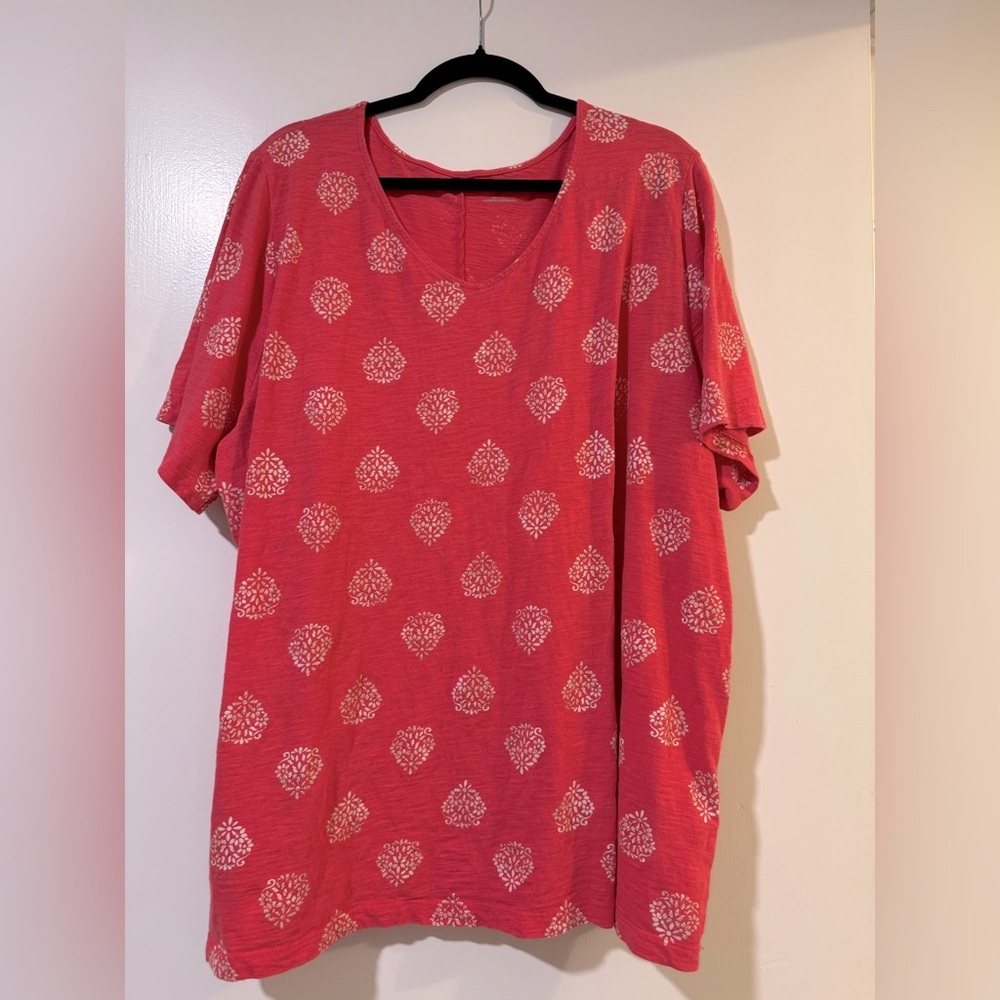 Catherine’s 2x 22/24 v neck short sleeve tee